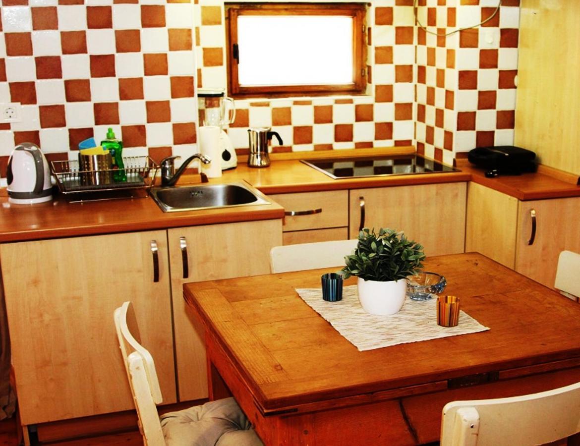 Excelsior Apartments Ровинь Экстерьер фото
