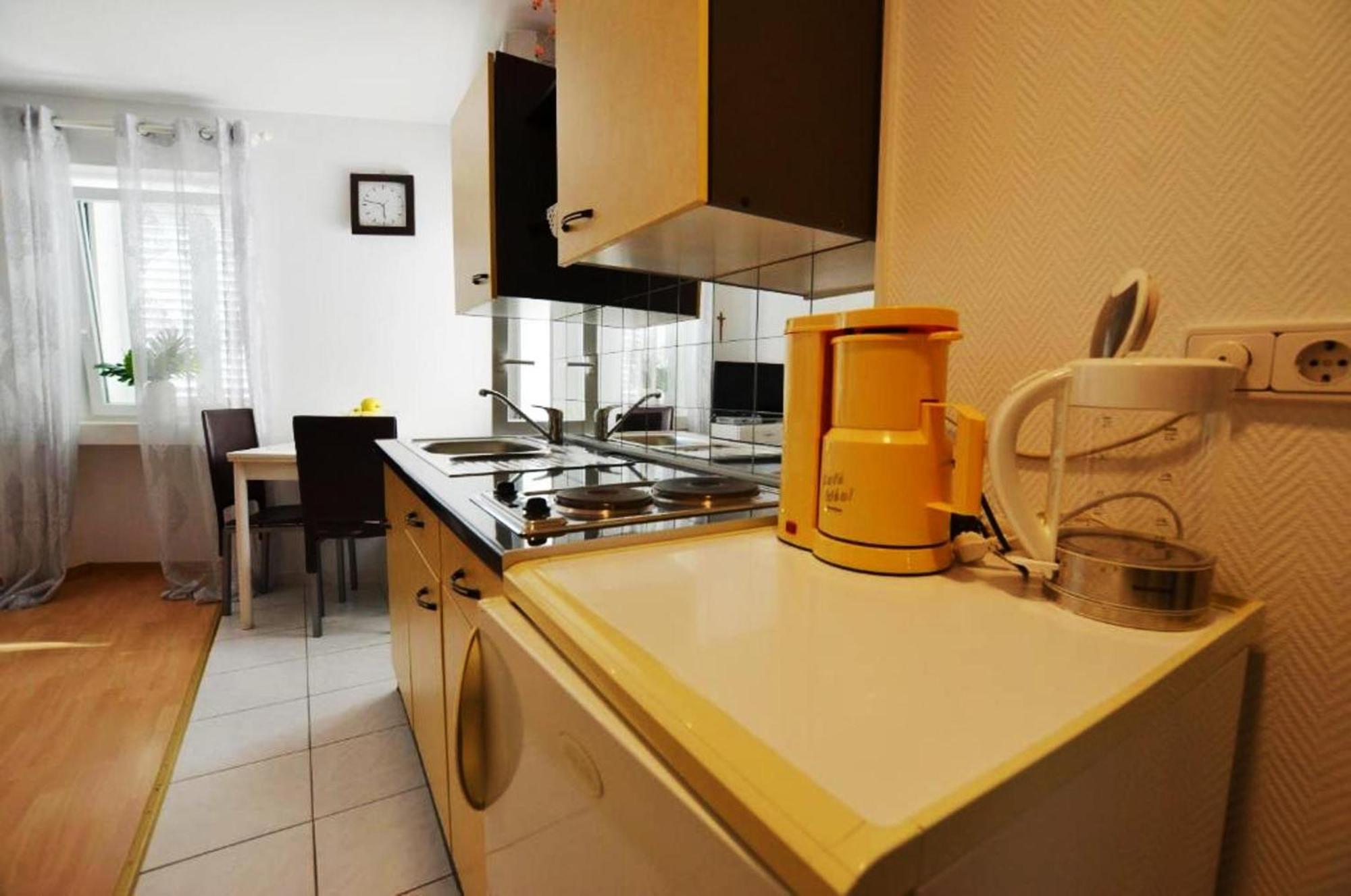 Excelsior Apartments Ровинь Экстерьер фото
